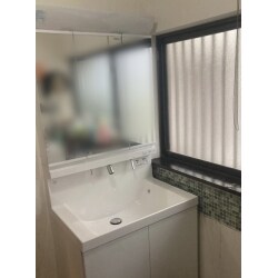 収納も増え、すっきりした洗面所になりました