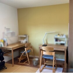押入れをなくして子ども用の机を置けるスペースにしました