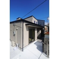 【近隣に建替】コンパクトな土地に二世帯住宅を