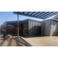 作業スペースと過ごしやすさを兼ね備えた外構リフォーム