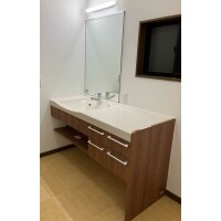 現代的なデザインに富んだ水廻りリフォーム