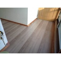1日で傷んだ2Fのフローリングを新しく