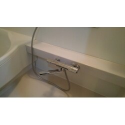 浴室水栓取替工事
TOTO　TBV03401J