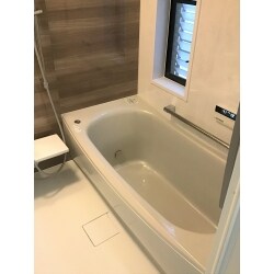 お風呂と洗面所の水まわりリフォームをご検討されておりました。お色味だったり、機能面など
たくさんご相談をしていただき、慎重に選定致しました。
雰囲気やお色味など、気に入って頂けることができました。