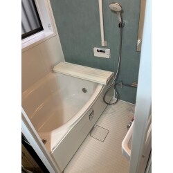 在来工法の浴室をユニットバスに大変身しました！
寒い冬が来る前に暖かく快適なお風呂になりました。