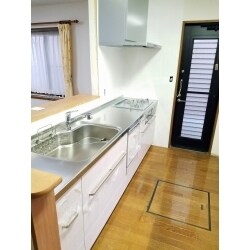 キッチン、ユニットバスの交換。