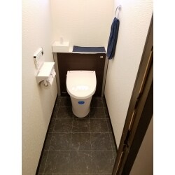 タンクレスのトイレに取り替えました。