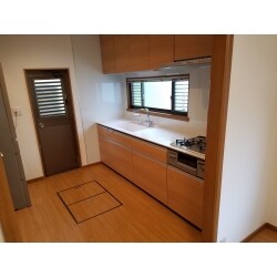 こちらはキッチンの施工後の写真です。