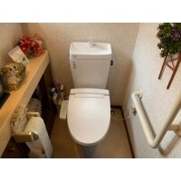 愛西市でトイレの交換工事を行いました。