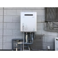 20年間ご使用の給湯器交換工事を行いました。