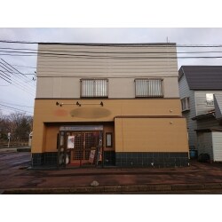 やっぱり外観はお店の顔です。今までのイメージを崩すことなく、きれいに仕上がりました。
