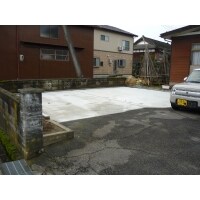 お手入れが大変となった植栽を撤去し駐車スペースへ