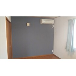 リビングダイニング、和室、洋室２部屋クロス張替えです。