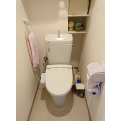 お掃除らくらく節水トイレ