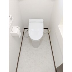 既存のトイレよりよりスッキリした空間になりました。