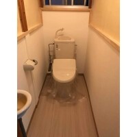 和式トイレから洋式トイレへ快適な空間となりました