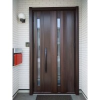 家の顔をリニューアル!便利で快適なタッチ式の玄関ドア