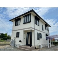 ツートンカラーでお家が新築のように若返りました!