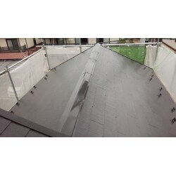 屋根の塗装を施工させていただきました。