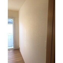 お子様の成長に合わせて間仕切壁を造作させていただきました。
コンセントの移設　猫ちゃんの通り道（猫孔）を一緒に施工しております。