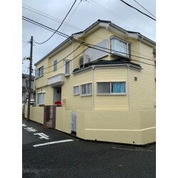 外壁塗装　屋根カバー工法　ベランダ防水などを含めた外装リフォーム工事を施工させていただきました。