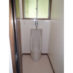 見た目もスッキリ！トイレリフォーム