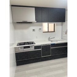 キッチンを中心に、屋根、外壁や内装工事もご依頼いただきました。