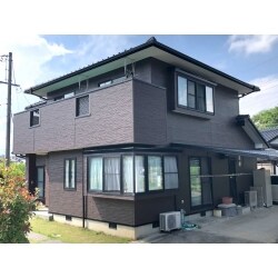 長年の汚れをキレイに洗浄、そのあと塗装をすることで新築のような輝きに！