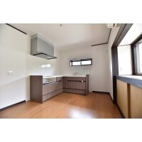 築30年の住まい!キッチン・洋室・玄関を劇的リフォーム