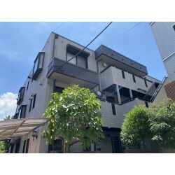 遮熱・断熱・弾性のキルコを使用し
２色のカラーバリエーションにこだわりました。