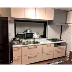 傷んでいる床を下地から交換及び補強・断熱を施し、機器類も新しくしました。