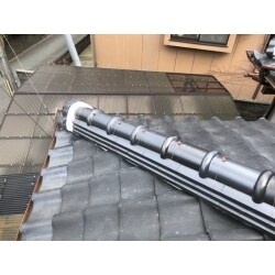 京都府綴喜郡　棟積み替え工事　瓦種：陶器瓦銀黒