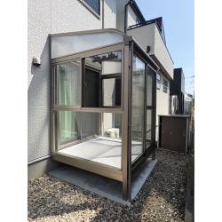 雨でもお洗濯が干せる空間が出来ました。