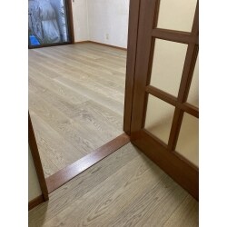 自然素材を使用した高級感あふれるフローリング工事