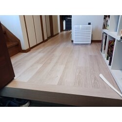 明るい色味が広々と見えますね。
ナチュラルなテイストが素敵ですね。
商品はパナソニックのうすイータを使用。