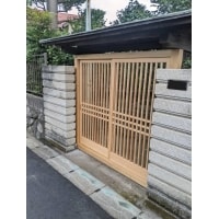 上品な格子門扉リフォーム!!