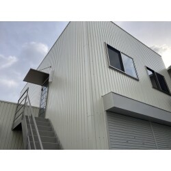 鉄骨造の2階建ての新工場の新築工事