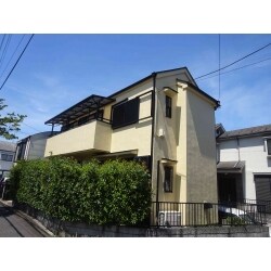 築25年の戸建住宅。外壁塗装と屋根塗装を施工しました。新築の頃のような美しさが蘇りました。