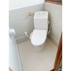 和式トイレから洋式トイレにリフォーム致しました。