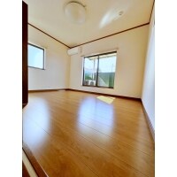 中古住宅をご購入後、天井、壁、床の張替を致しました。