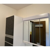 水撥ねしづらく収納力の高い洗面へのリフォーム