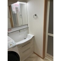 汚れにくく掃除がしやすい洗面とトイレ