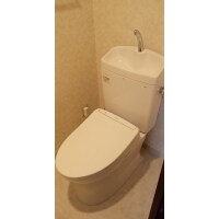 納得の価格と商品で、掃除しやすい長く使えるトイレ