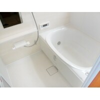 水漏れ問題を解決。安心のシステムバスリフォーム。