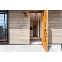 玄関ドアをリフォームして、利便性・断熱性向上!