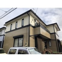 サイディングとタイルの外壁クリヤー塗装!