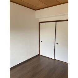 和室の雰囲気を残しながらフローリングに張替