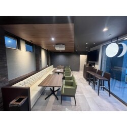【事務所工事】カフェの店内の様な事務所