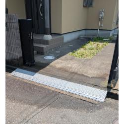 車いすの出入りの際もスムーズになりました
