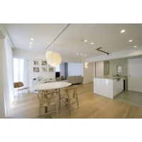 デザインと暮らしやすさを両立させる、素材を愉しむ住まいづくり